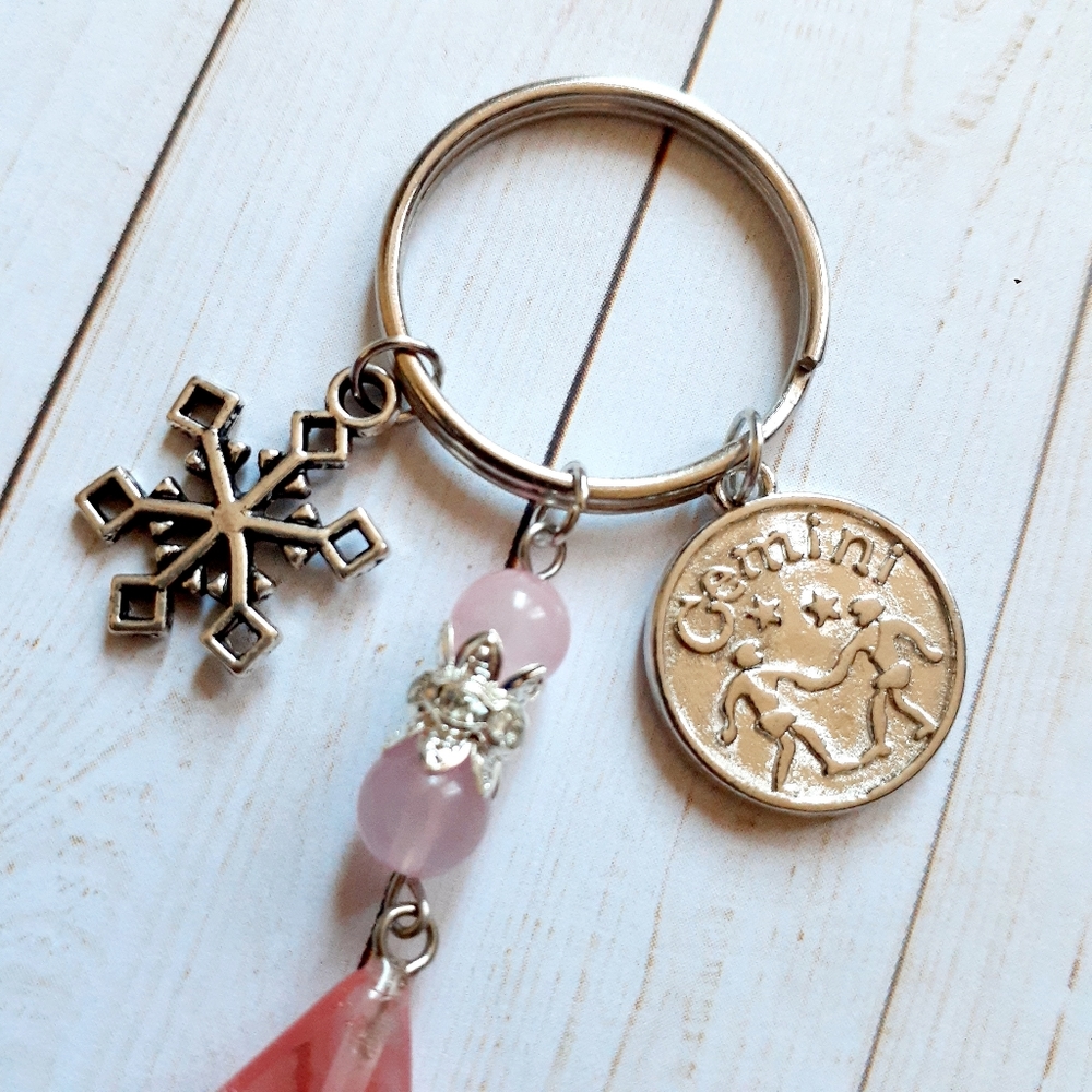 Gemini Snowflake Keychain - Picture 3 of 3